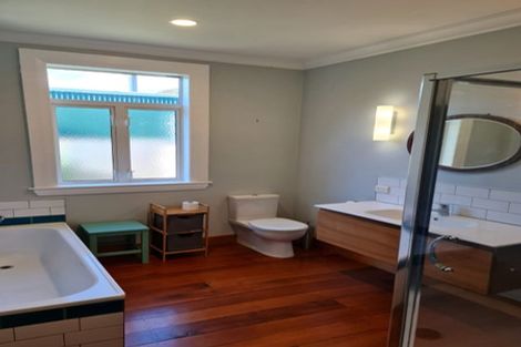 Photo of property in 23 Tilley Road, Paekakariki, 5034