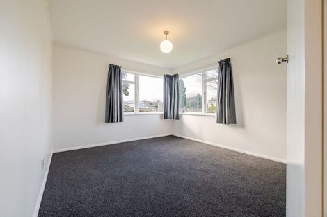 Photo of property in 37 Rewa Street, Takaro, Palmerston North, 4412