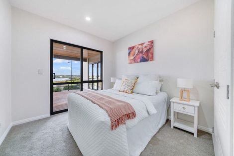 Photo of property in 8 Evergreen Parade, Rosehill, 2113