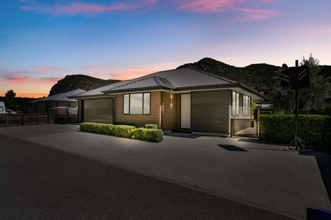 Photo of property in 12 Warbler Lane, Albert Town, Wanaka, 9305