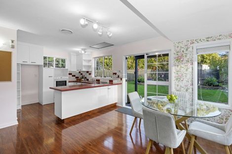 Photo of property in 53 The Drive, Tawa, Wellington, 5028