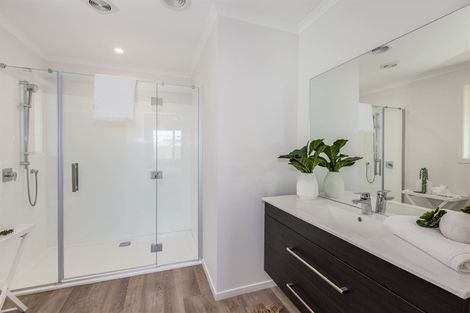 Photo of property in 210 Navigation Drive, Whitby, Porirua, 5024