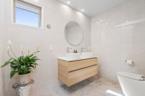 Photo of property in 1 Springvale Gardens, Harewood, Christchurch, 8051