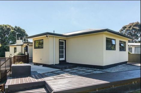 Photo of property in 44 Gavin Road, Raumati Beach, Paraparaumu, 5032