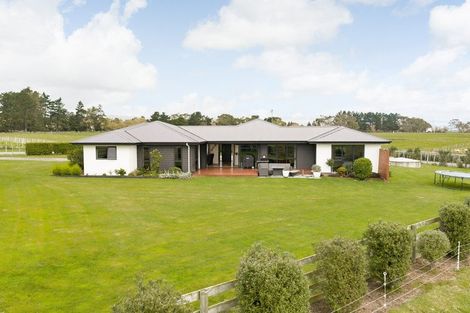 Photo of property in 18 Robbie Lane, Ashhurst, Palmerston North, 4470