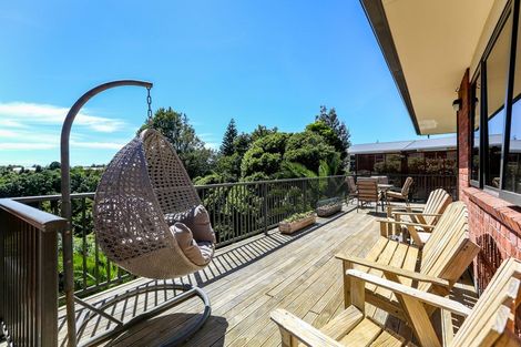 Photo of property in 22 Truby King Street, Merrilands, New Plymouth, 4312