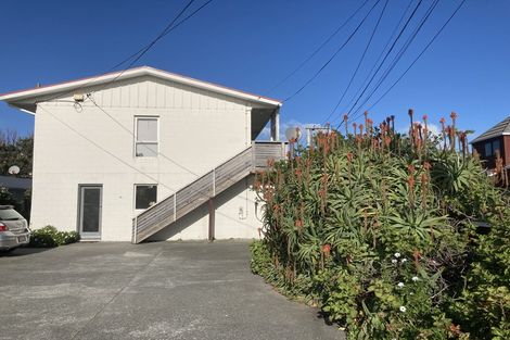 Photo of property in 105f2 Apu Crescent, Lyall Bay, Wellington, 6022