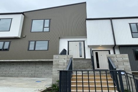 Photo of property in 23u4 Middleton Road, Johnsonville, Wellington, 6037