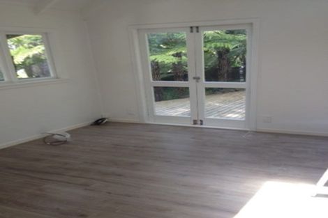 Photo of property in 1/24 Halder Place, Torbay, Auckland, 0632