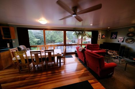 Photo of property in 139 Hine Road, Wainuiomata, Lower Hutt, 5014