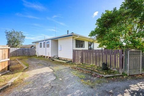 Photo of property in 67 Geraldine Crescent, Cloverlea, Palmerston North, 4412