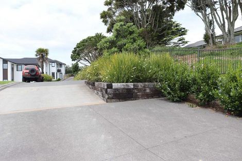 Photo of property in 30 Jabal Crescent, Totara Park, Auckland, 2105