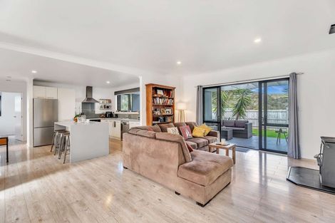 Photo of property in 1a Ocean Beach Road, Tairua, 3508