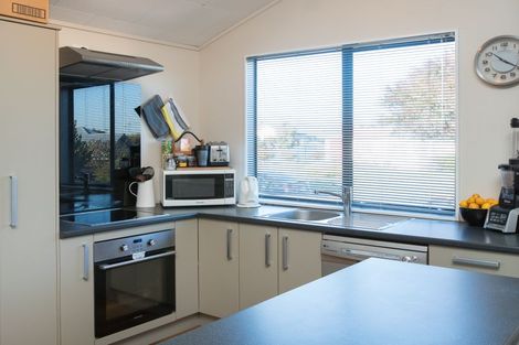 Photo of property in 23 Peppertree Glade, Kelvin Grove, Palmerston North, 4414