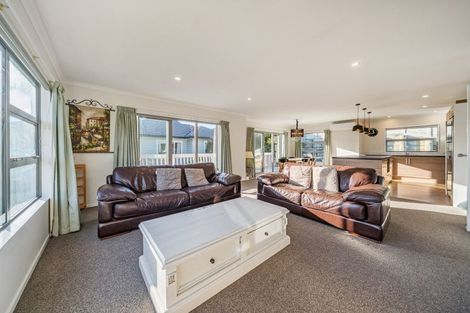 Photo of property in 6 Bluejacket Place, Whitby, Porirua, 5024