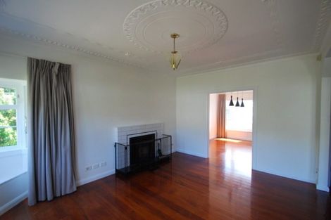 Photo of property in 41 Farm Road, Northland, Wellington, 6012