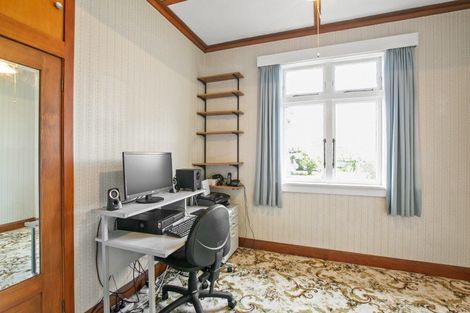 Photo of property in 2 Tupoki Street, Glen Avon, New Plymouth, 4312
