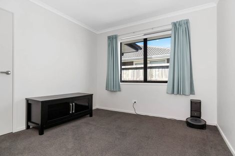 Photo of property in 18 Bill Miller Drive, Papamoa, 3118