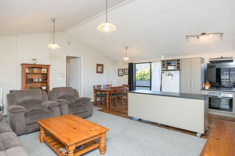 Photo of property in 23 Peppertree Glade, Kelvin Grove, Palmerston North, 4414