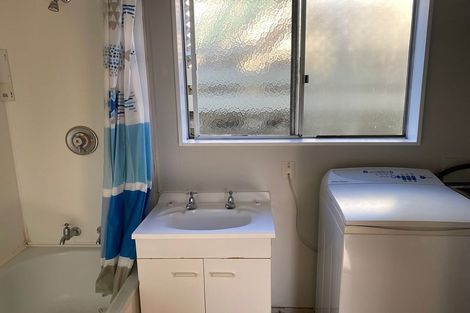 Photo of property in 2 Overtoun Terrace, Hataitai, Wellington, 6021