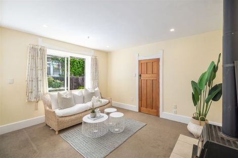 Photo of property in 17 Searells Road, Strowan, Christchurch, 8052