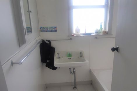 Photo of property in 7 Avon Street, Stratford, 4332