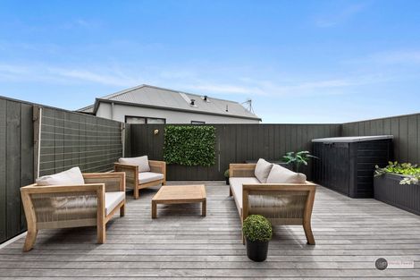 Photo of property in 15/6u Oswald Crescent, Paparangi, Wellington, 6037