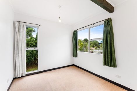 Photo of property in 150 Dowse Drive, Maungaraki, Lower Hutt, 5010