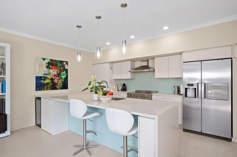 Photo of property in 18 Kensington Drive, Orewa, 0931