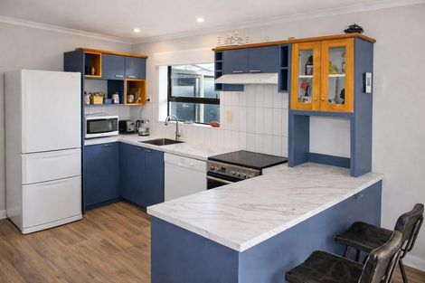 Photo of property in 132 Pacific Road, North New Brighton, Christchurch, 8083