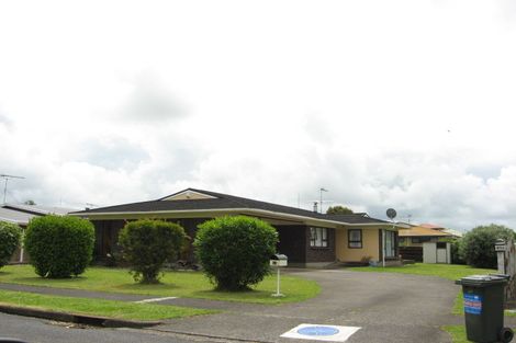 Photo of property in 43 Paterson Avenue West, Pukekohe, 2120