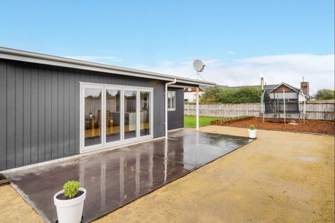 Photo of property in 21 Okarito Avenue, Levin, 5510
