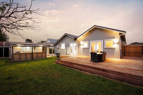 Photo of property in 7 Pirie Street, Palmerston North, 4410