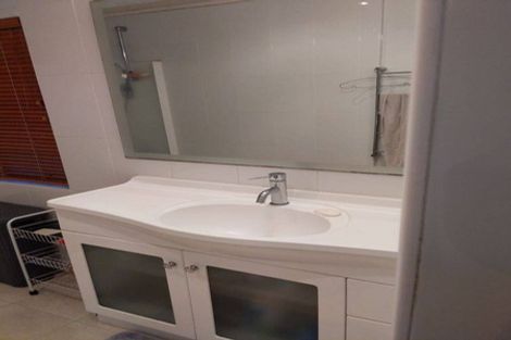 Photo of property in 6 Longwood Place, Forrest Hill, Auckland, 0620