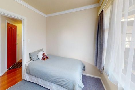 Photo of property in 23 Featherston Street, Takaro, Palmerston North, 4412