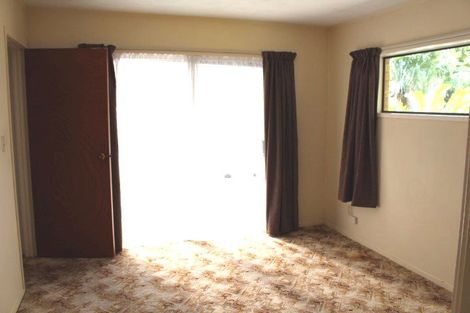 Photo of property in 46 St Annes Crescent, Wattle Downs, Auckland, 2103