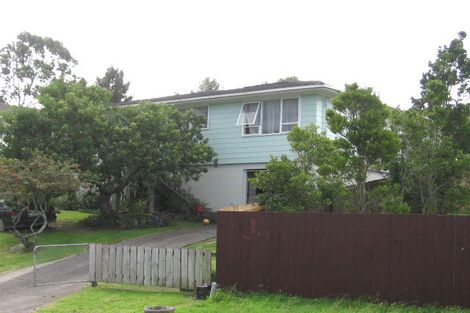 Photo of property in 42 Kemp Road, Massey, Auckland, 0614