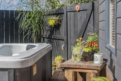 Photo of property in 10 Impala Place, Whitianga, 3510