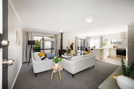 Photo of property in 24a Dorset Crescent, Hokowhitu, Palmerston North, 4410