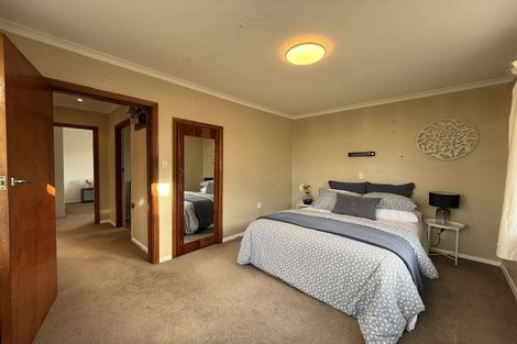 Photo of property in 14 John Street, Trentham, Upper Hutt, 5018