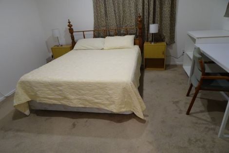 Photo of property in 19 Faram Place, Massey, Auckland, 0614