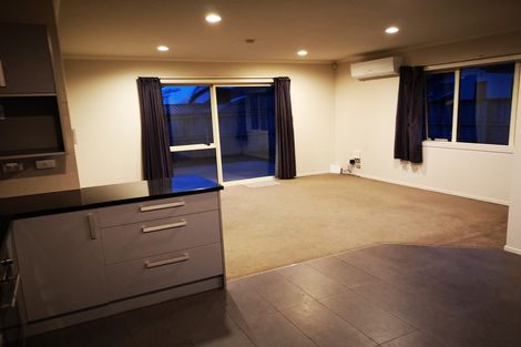 Photo of property in 8 Nottingham Drive, Hamilton East, Hamilton, 3216