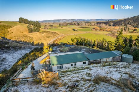 Photo of property in 236 Waipori Falls Road, Berwick, Outram, 9073