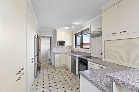 Photo of property in 47 Skerten Avenue, Hornby, Christchurch, 8042