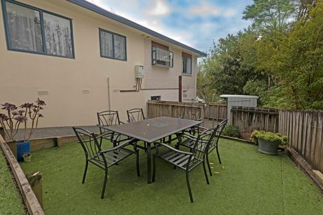 Photo of property in 27 Milan Drive, Glen Eden, Auckland, 0602