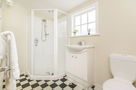 Photo of property in 10 Salisbury Avenue, Mount Cook, Wellington, 6021