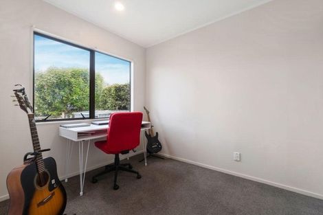 Photo of property in 44b Matipo Road, Te Atatu Peninsula, Auckland, 0610