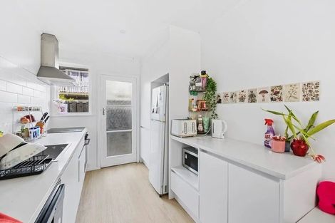 Photo of property in 2/43 Cameron Road, Hamilton East, Hamilton, 3216