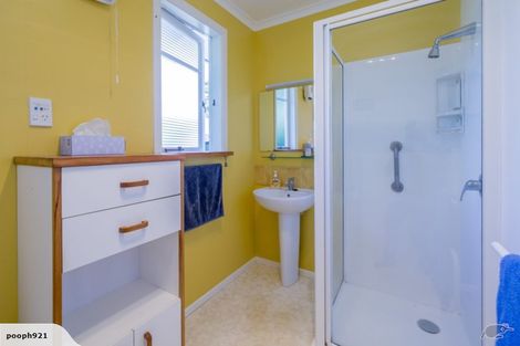 Photo of property in 27 Ngarara Road, Waikanae, 5036