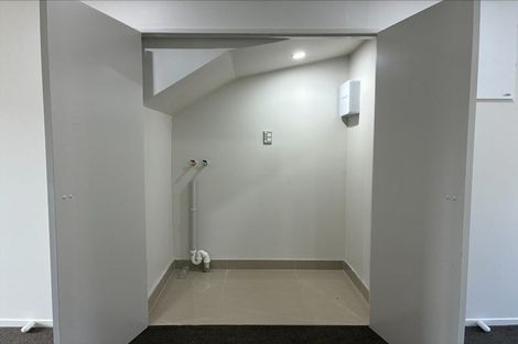 Photo of property in 4/3 Wallson Crescent, Wiri, Auckland, 2104